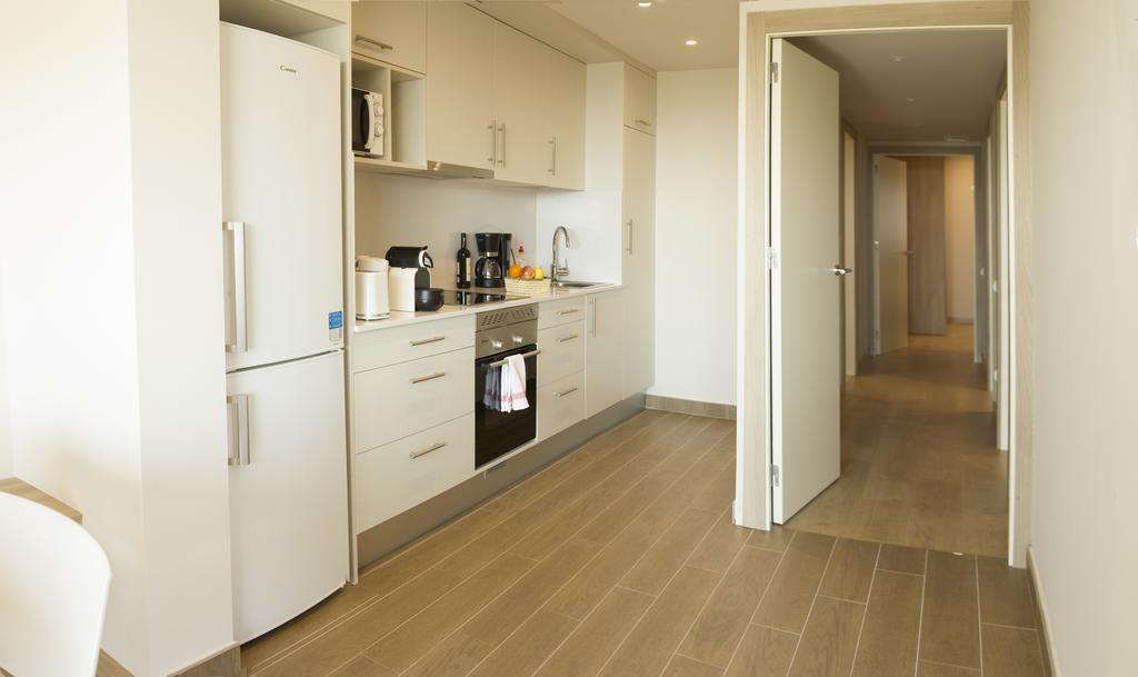 Apartamentos Voramar Castelldefels Buitenkant foto